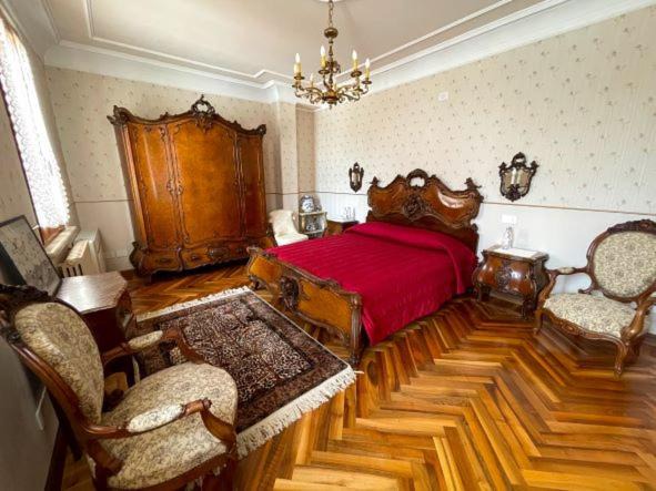Chianciano Terme House | Camera con bagno privato in Villa