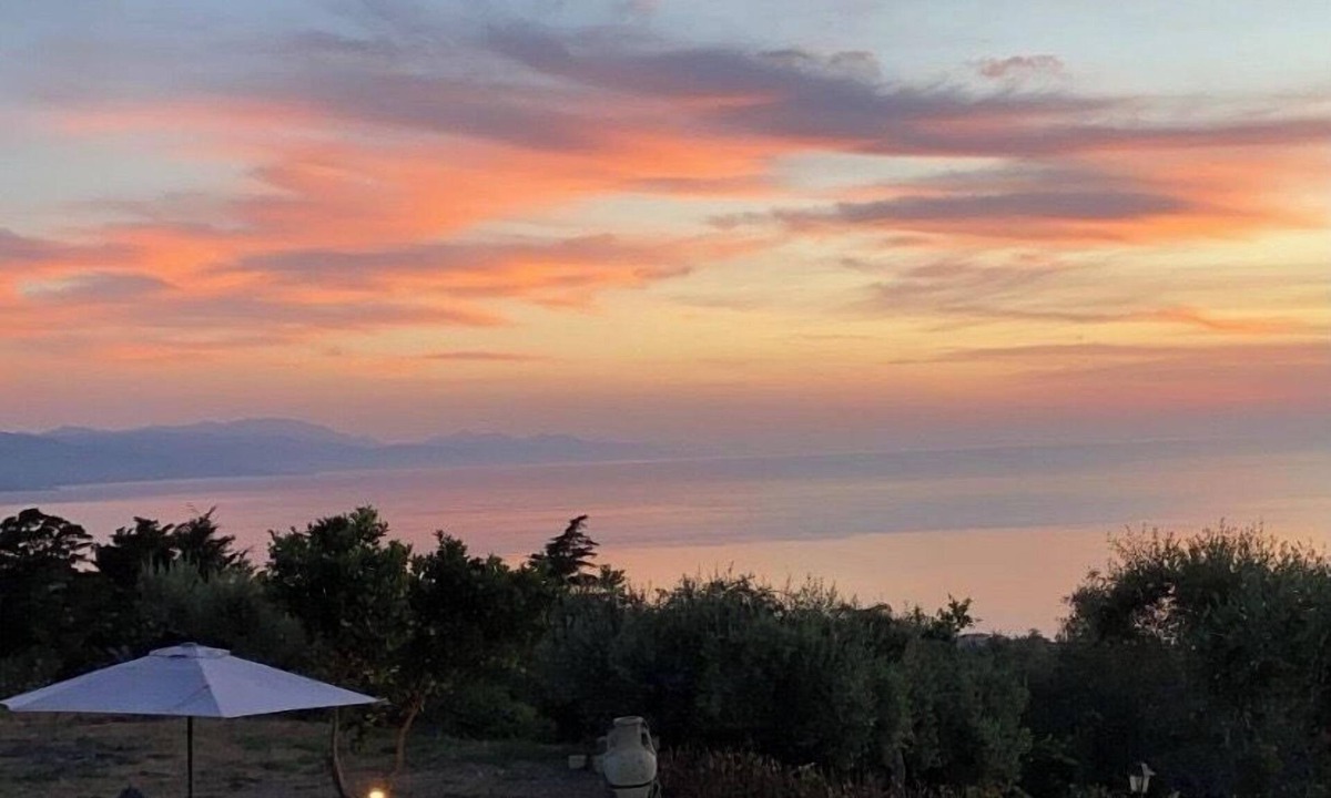 Catute Villa | Casa Avilau, stunning panoramic villa with private pool 10 minutes from the sea
