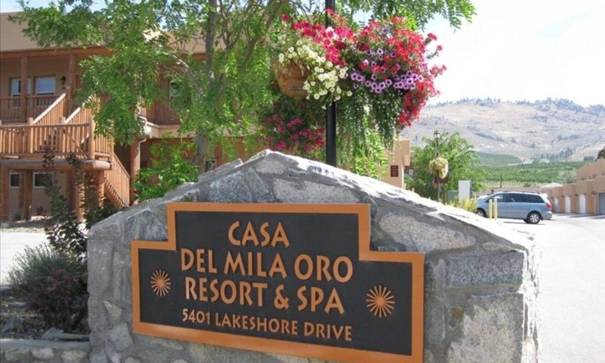 Osoyoos Condo | Casa Del Mila Oro 2 Bedroom Condo Resort with Private Beachfront