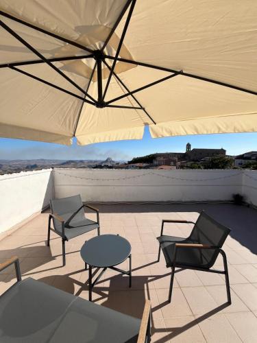 Mussomeli Apartment | Casa Manzoni- Appartamento con terrazzo in centro