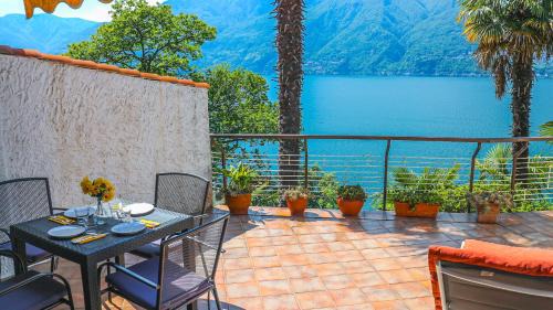 Pino Lago Maggiore Apartment | Casa Roccia