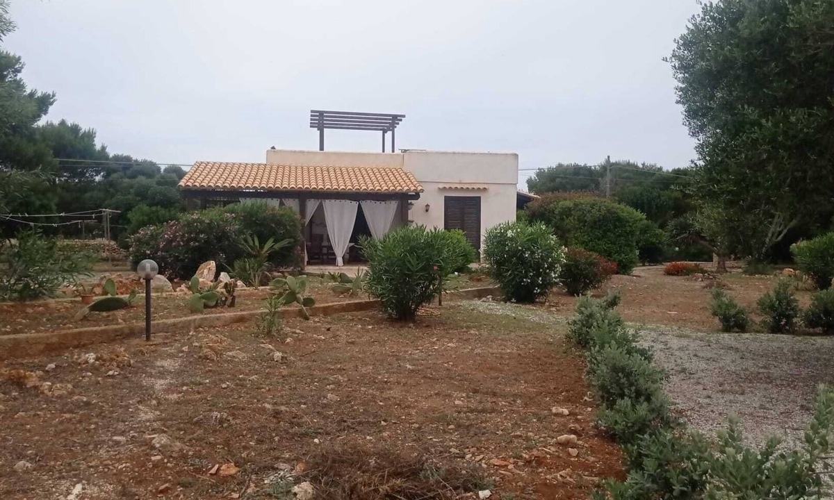 Favignana Villa | Casa Stornello breathtaking sunsets over Marettimo