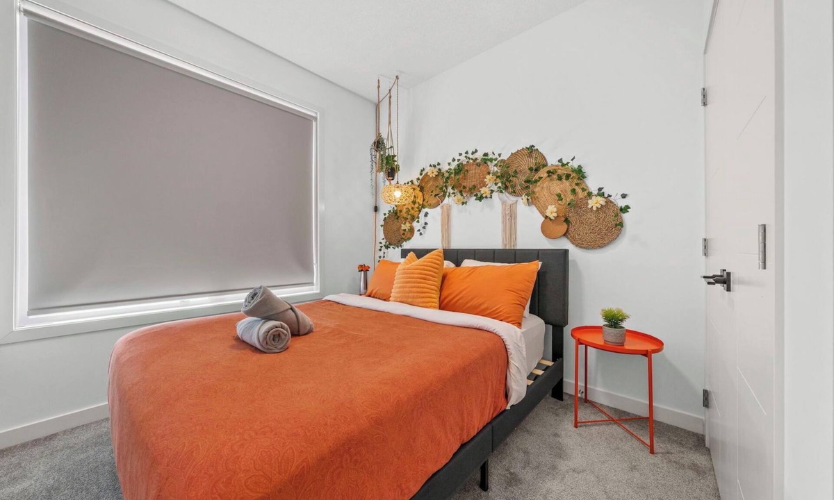 Jasper Place House | Central 3BR Townhome | Near WEM | Family Friendly