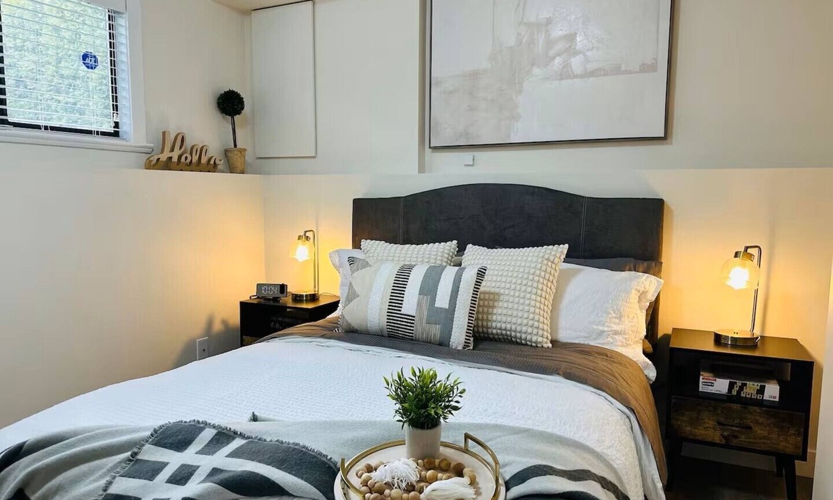 Port Coquitlam House | Central, comfortable, and quiet retreat
