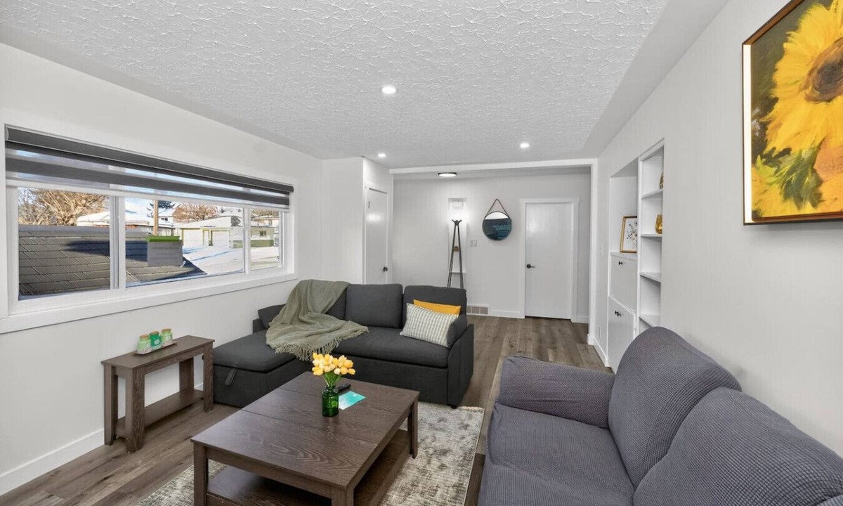 Highland Park House | Centrally Located 2BR Home Near Downtown & Airport | Private Entry | Stampede Ready