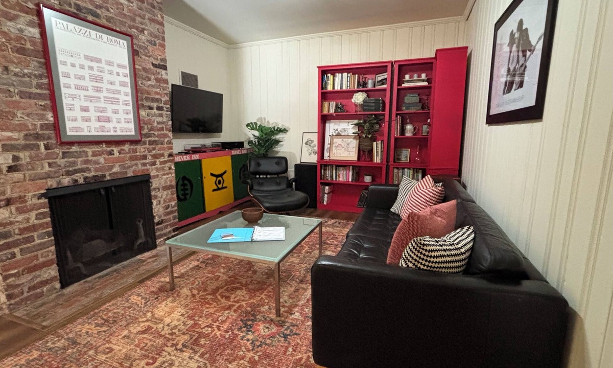 Chapel Hill Apartment | Charming 2BR apt feet from UNC-Chapel Hill, Dean Dome, and NC Botanical Garden