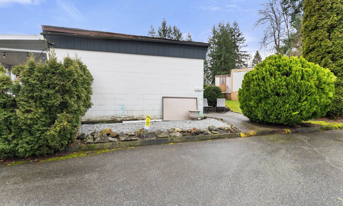 Langley House | Charming 3-bedroom bungalow in tranquil Langley Township getaway in Resort