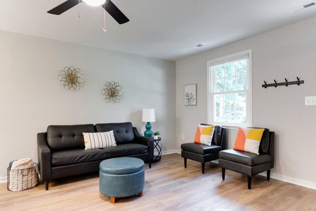 Dumbarton House | Charming Cheerful 3 Bedroom Home in Richmond VA