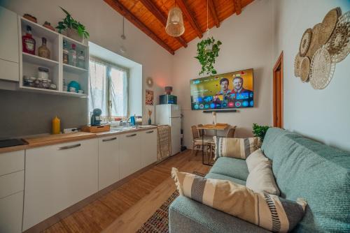 San Nicola l'Arena Villa | City Garden Home