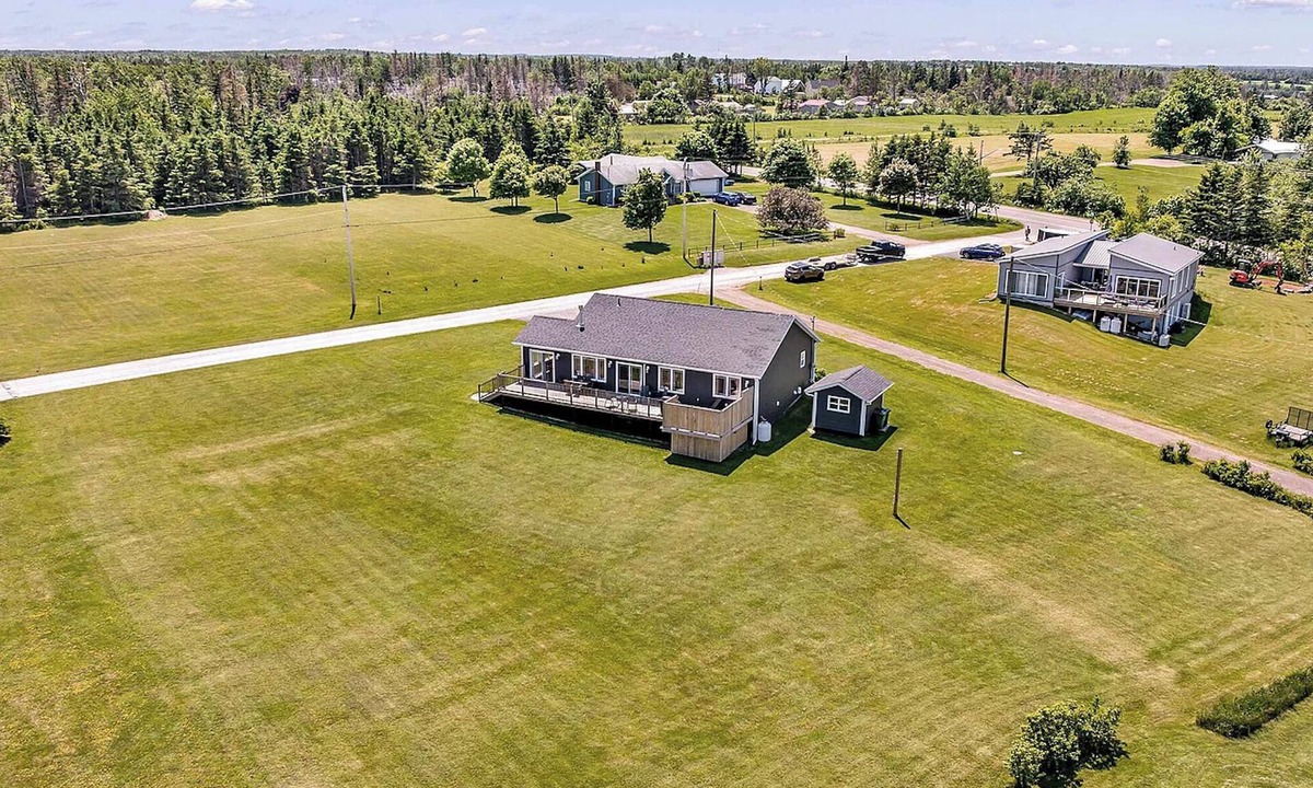 Brackley Beach House | Coastal 4BR Getaway w/Water Views, 2 Min to Brackley Beach