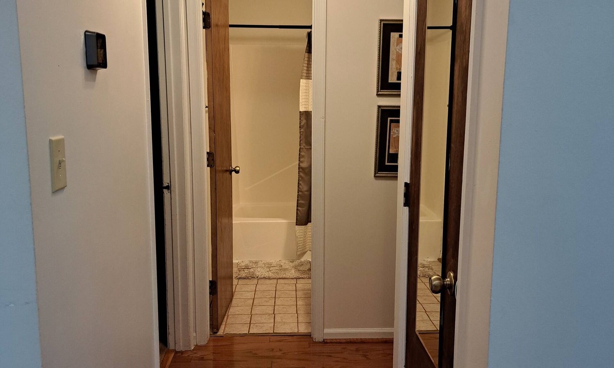 Jacksonville House | Comfortable 2BR/2BA Townhouse!