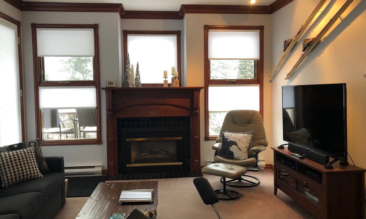 Silver Star Mountain Condo | Corner Grandview Condo - 2 Bed/2 Bath w/Laundry, BBQ & Deck