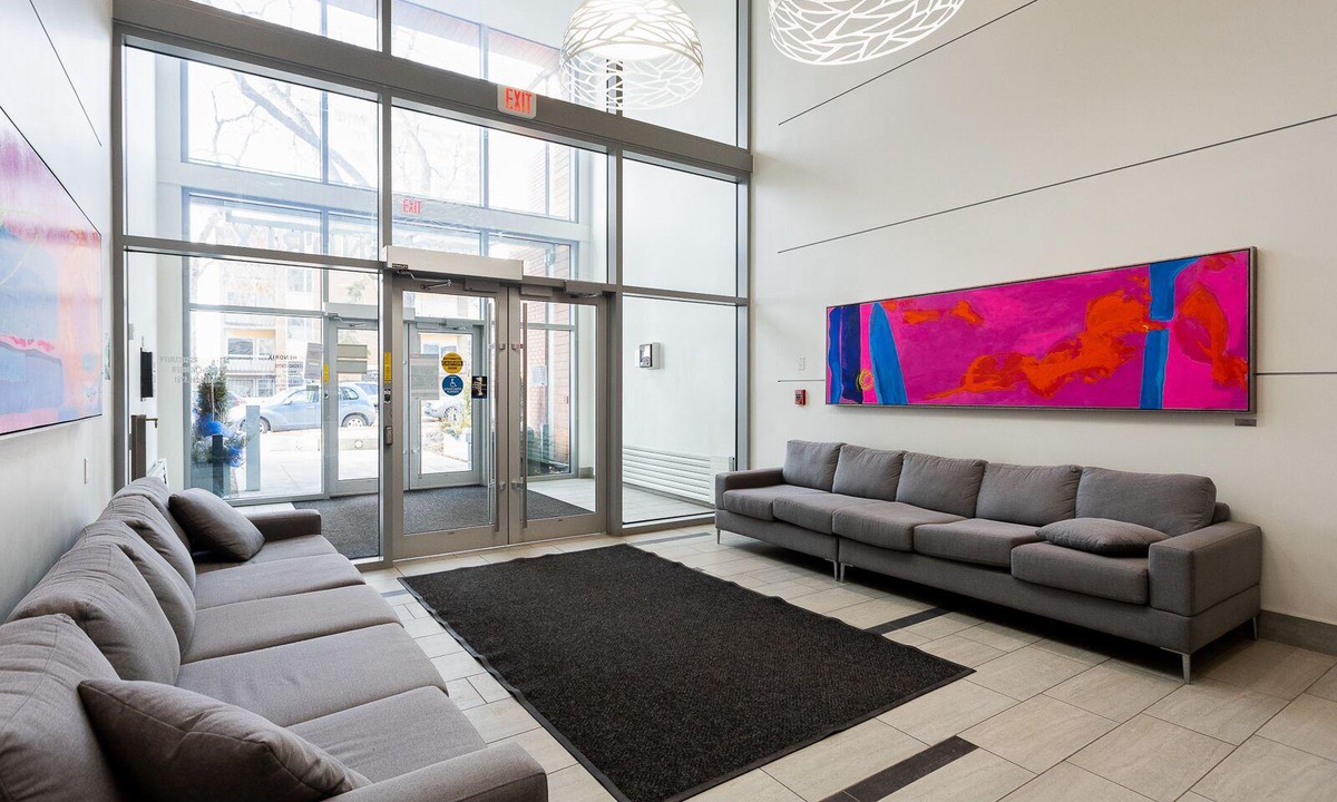 North Central Edmonton Apartment | Corporate Stays - Spacious 2BR Apartment with Luxury Amenities and Modern Design