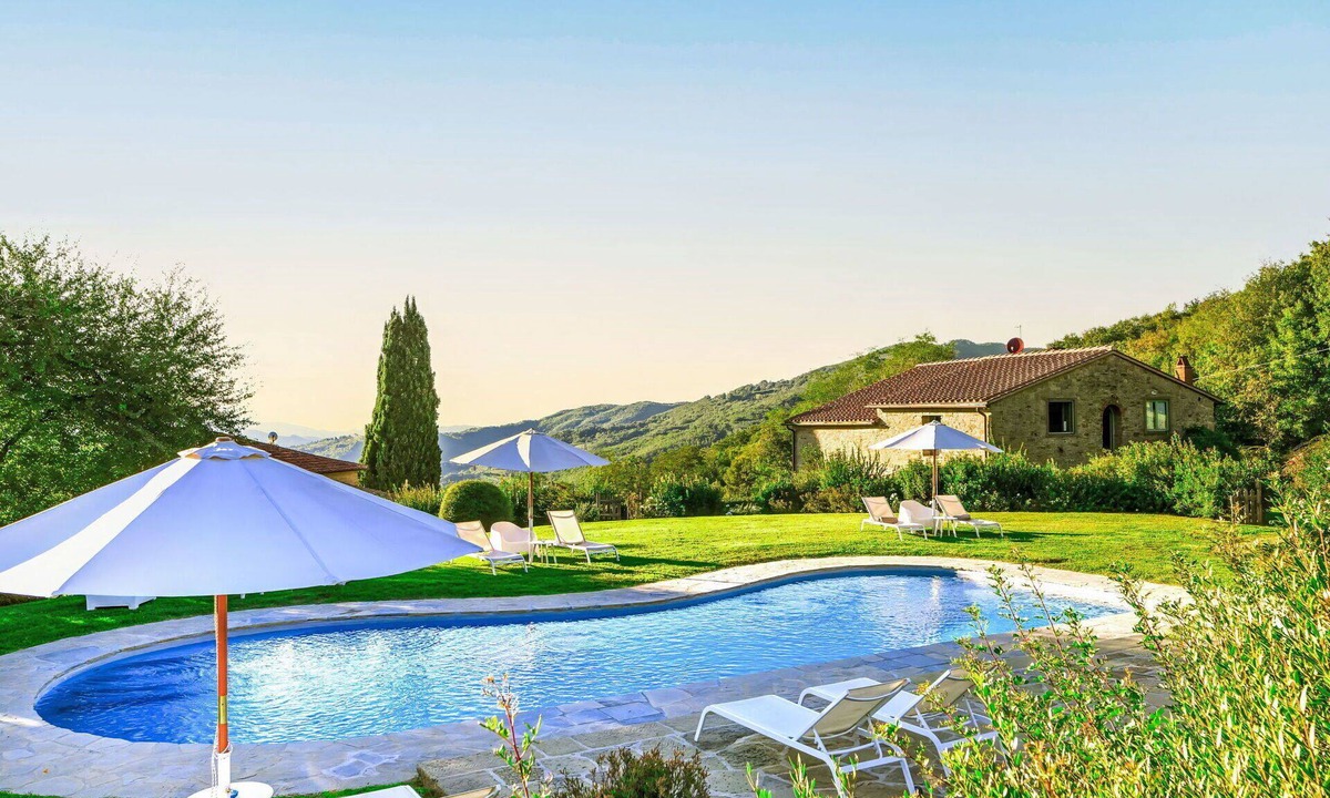 Londa Apartment | Cosy apartment for 12 guests with A/C, private pool, WIFI, TV and panoramic view