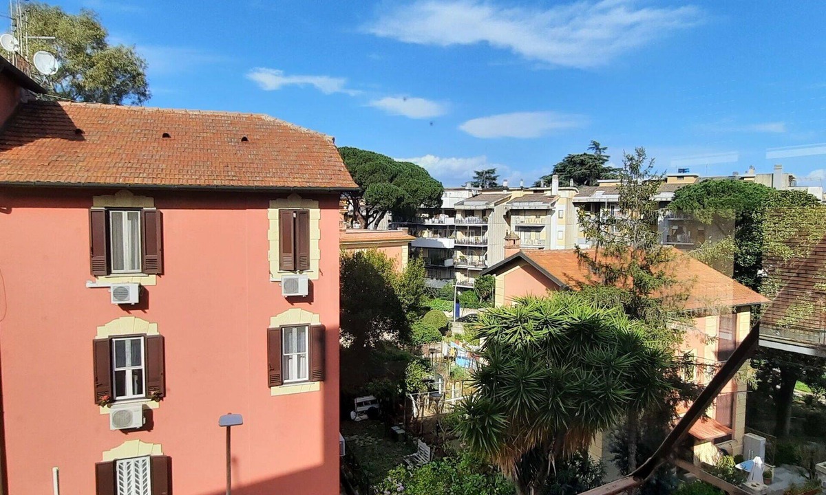 Monte Sacro Apartment | Cosy apartment for 7 guests with WIFI, TV, balcony and pets allowed