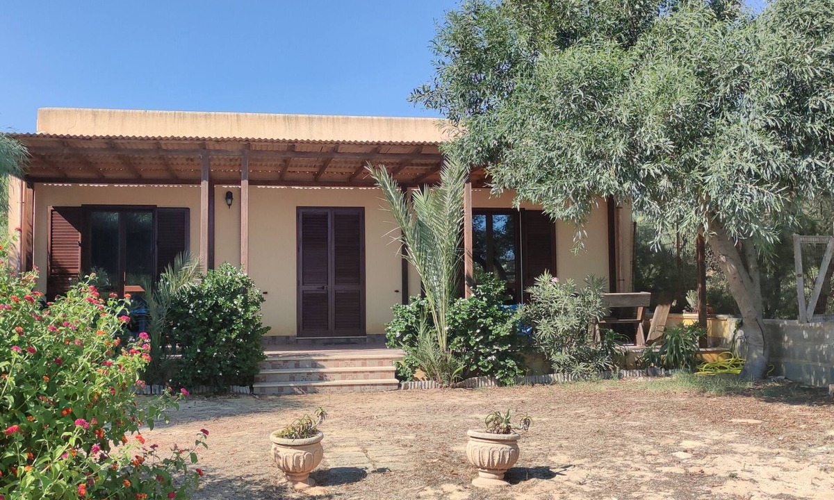 Campobello di Mazara Villa | Cottage to 30 mt from the sea on sandy beach