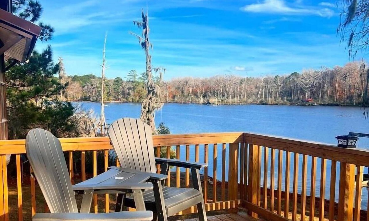 Chocowinity Cabin | Cotton Patch Landing Campground & Marina