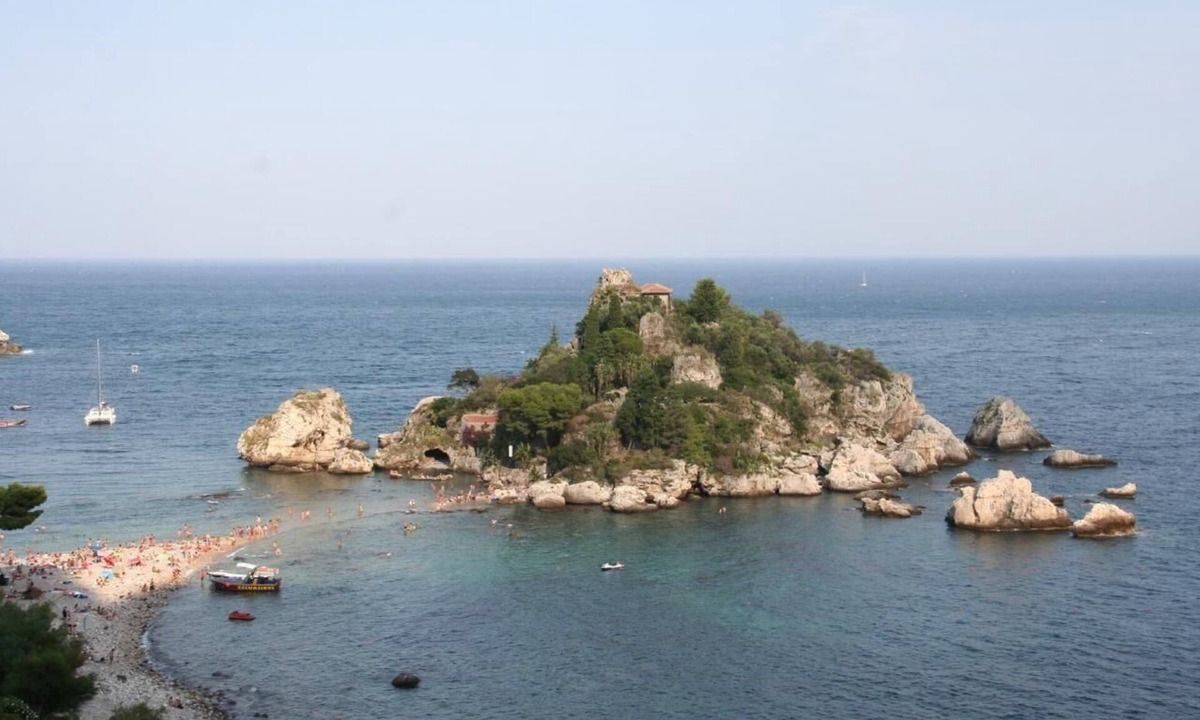 Patti House | Country villa with a view of the Aeolian Islands