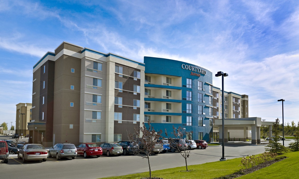 West Edmonton Hotel | Courtyard by Marriott Edmonton West