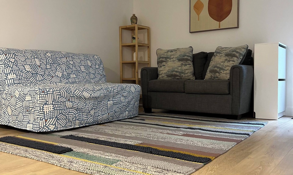 Yorkson House | Cozy 1bdrm suite near LEC and Hwy1. 1hr drive to Vancouver