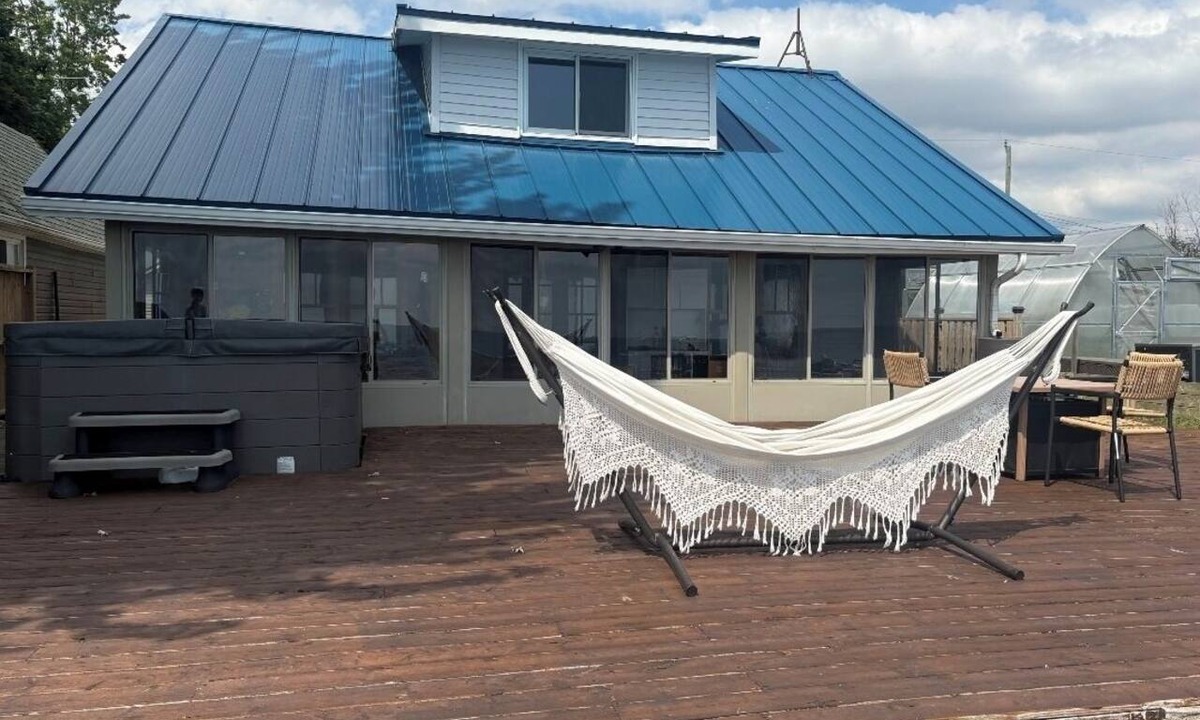 Amherstburg House | Cozy and rustic Lake Erie cottage with lake views, pool, and hot tub!