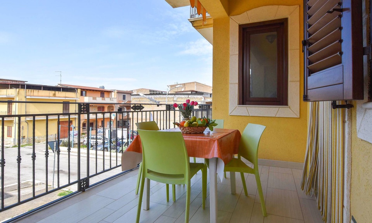 Trappeto Apartment | Cozy apartment in Trappeto with WiFi