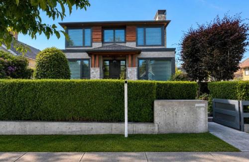 West Point Grey House | Cozy Private Suite Near UBC & Beaches