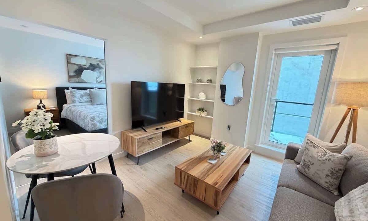 North End Apartment | Cute & Cozy 1 BR in HFX with 6 appliances & gym