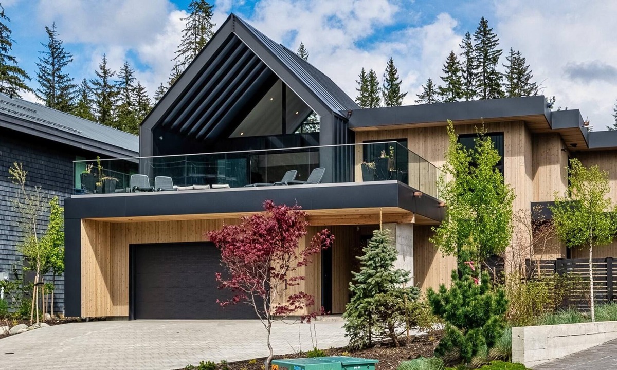 Whistler Ski Chalet | Cypress Sky Retreat