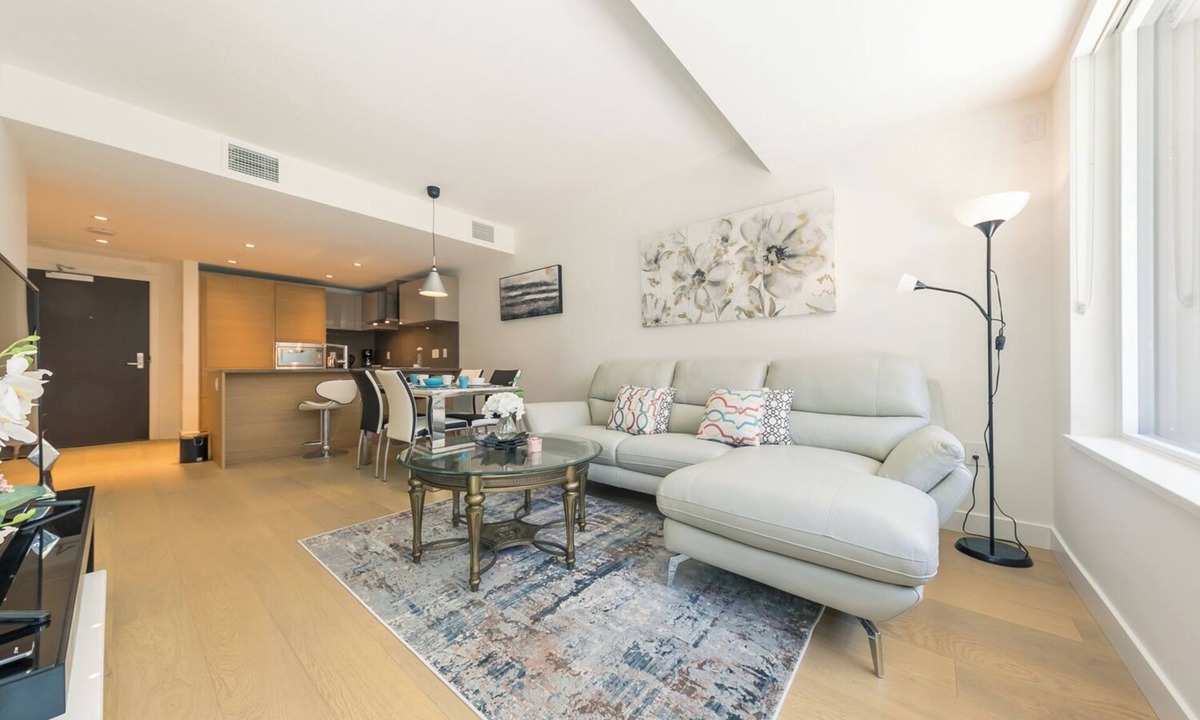 Kerrisdale Apartment | D39 - Beautiful 2 bedroom in Shannon Mews