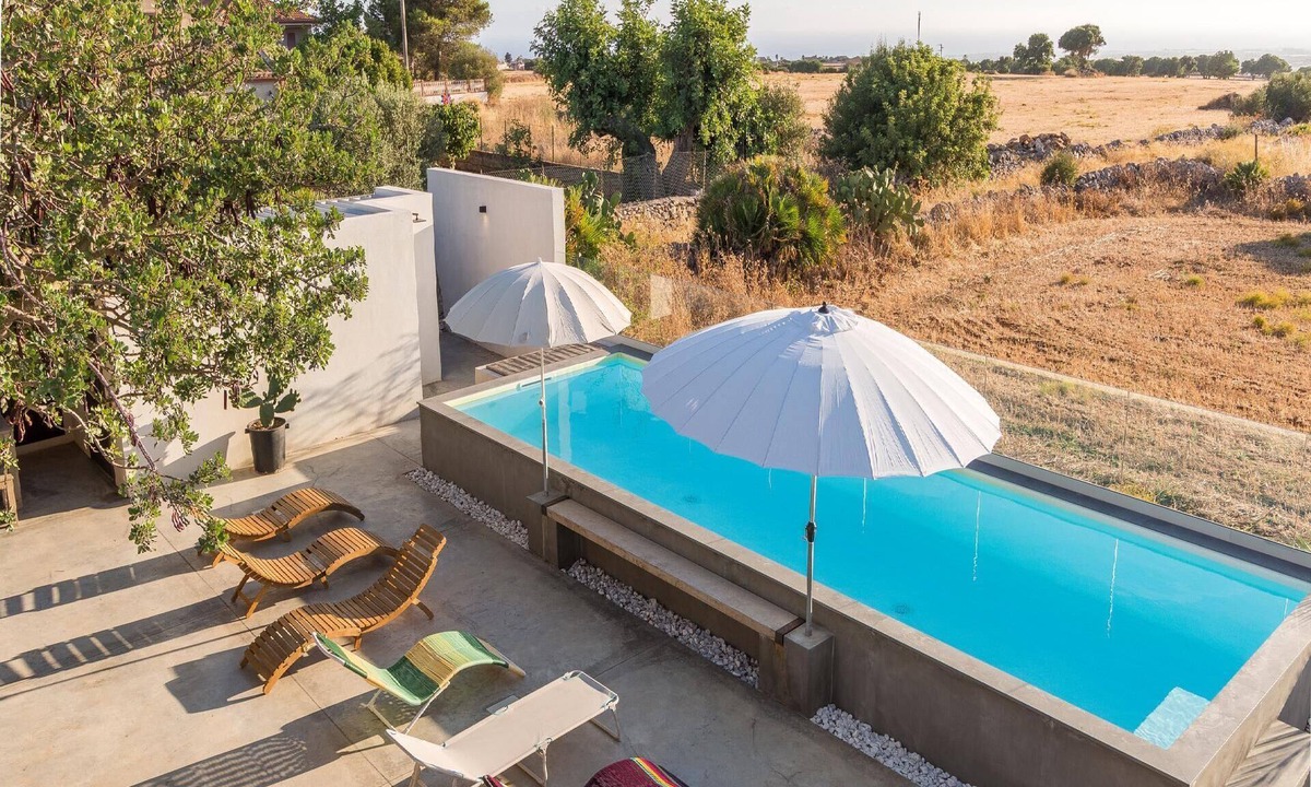 Ragusa House | Demetra, modern villa with swimming pool and sea view