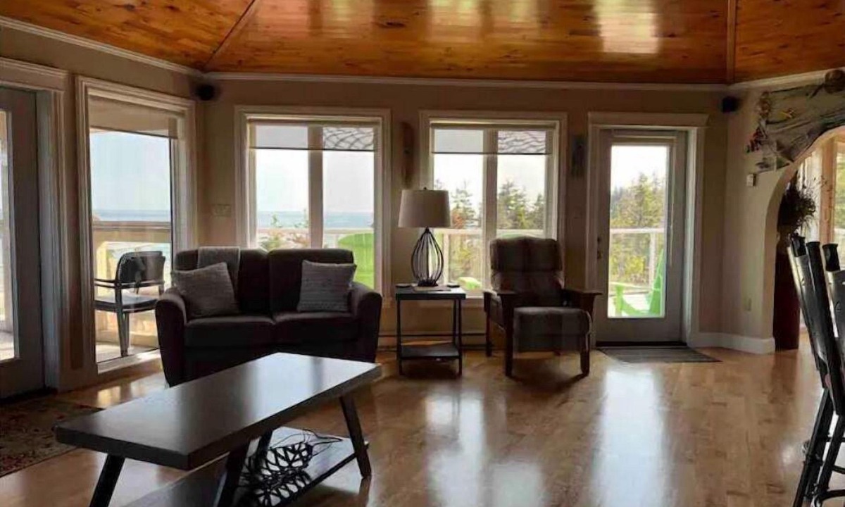 Red Point House | Eagles Perch Beach House