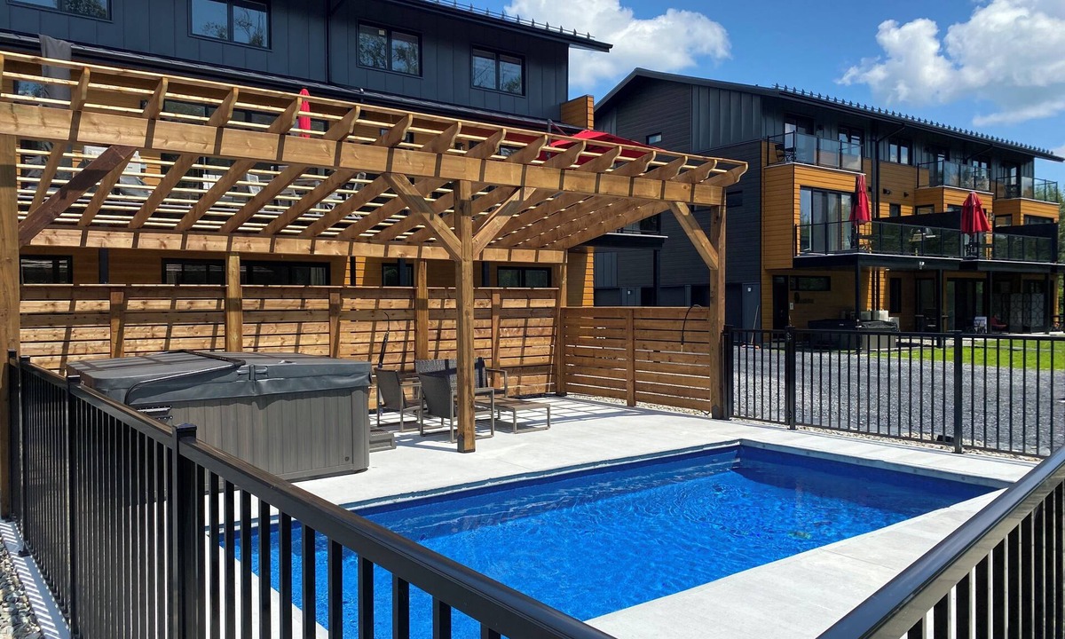 Magog Condo | Ecological 3-bedroom condo-chalet with shared spa Lake Memphremagog