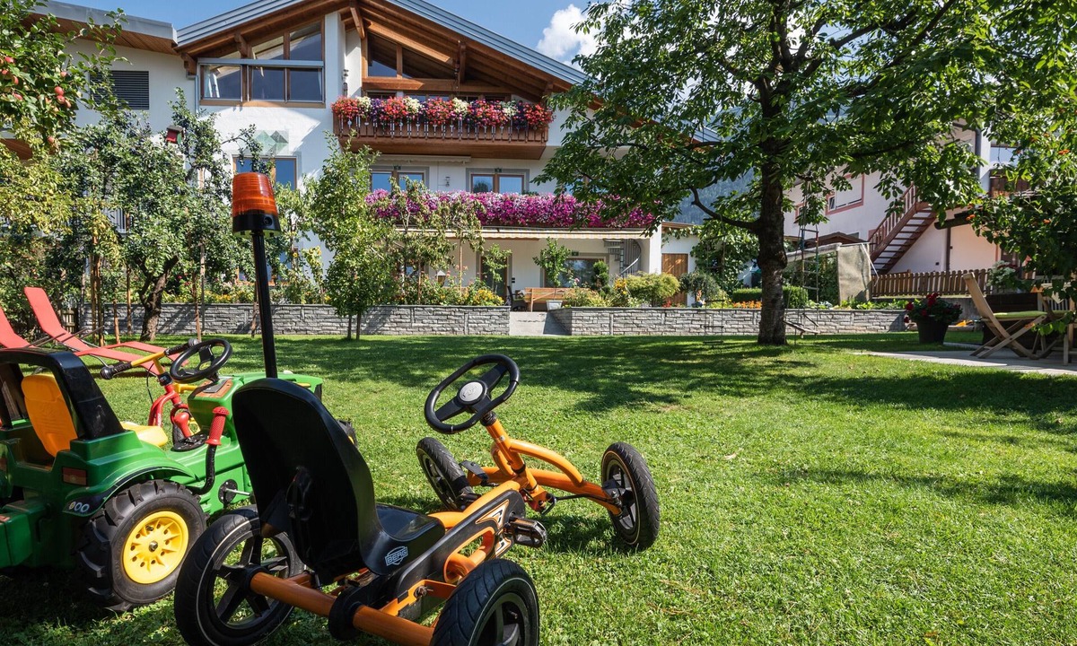 Gais Apartment | Eder Apartment Kehlburg with Mountain View, Private Terrace and Wi-Fi