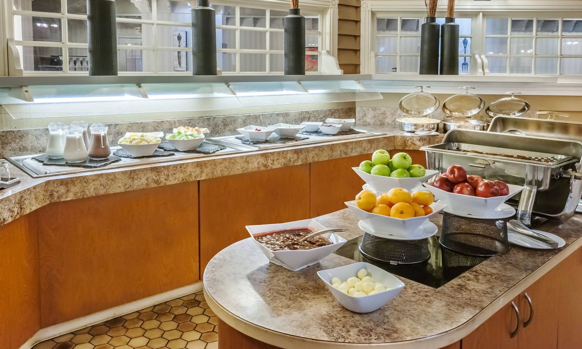 North Central Edmonton Hotel | Edmonton Inn and Conference Centre