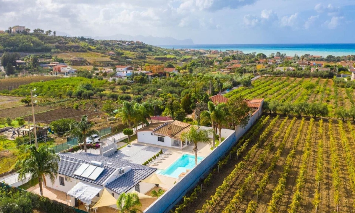 Trappeto House | Elegant Villa with Pool