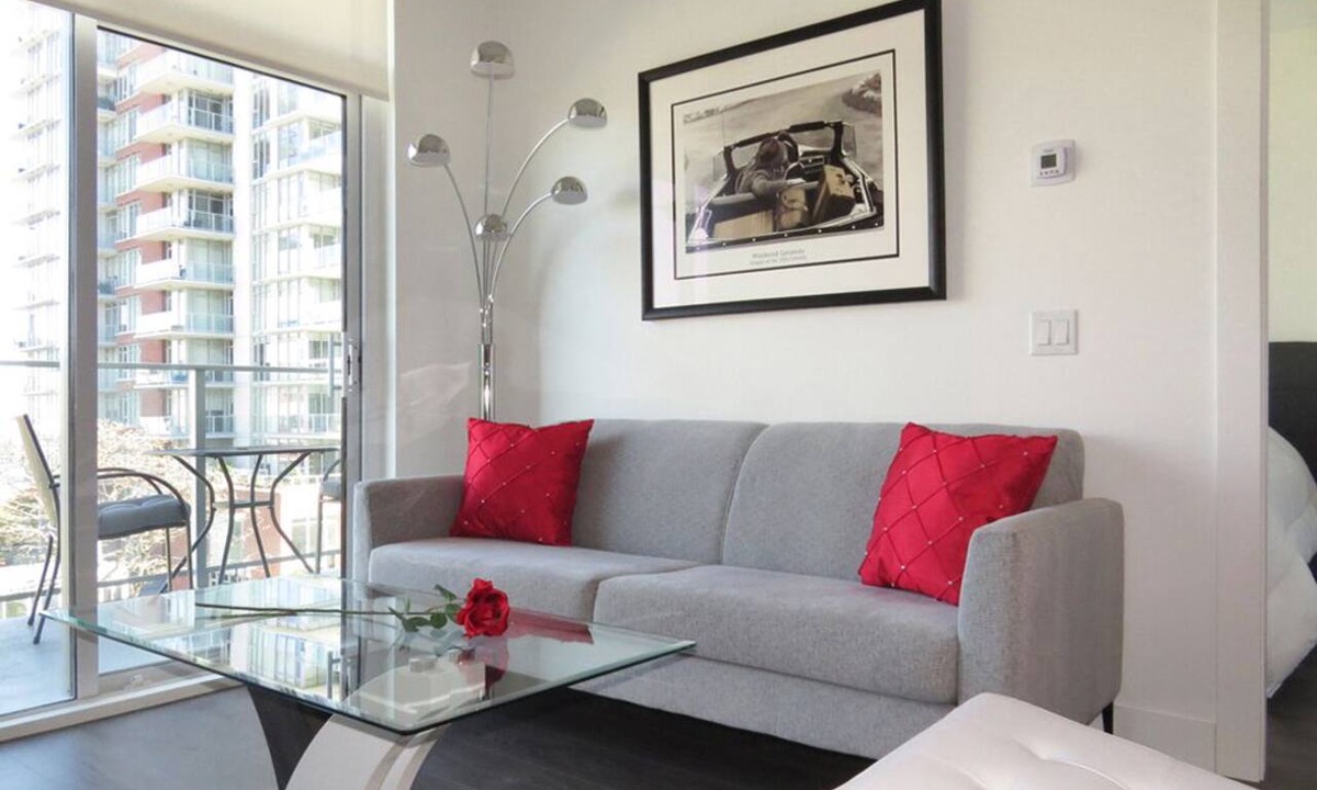 Victoria West Condo | Encore By The Bay