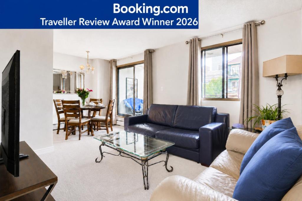 Beltline Apartment | Entire Downtown Condo steps to BMO & Stampede with Parking, 1,5 hrs to Banff