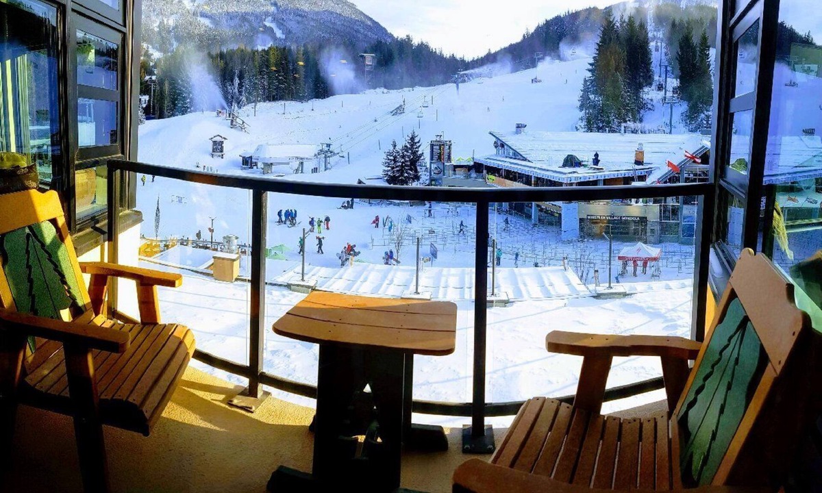 Whistler Village Apartment | Epic Size. Epic Views. Epic Stay. Largest Mountain Condo in the Carleton Lodge.