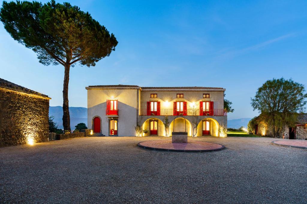 Castiglione di Sicilia Villa | Etna Retreat