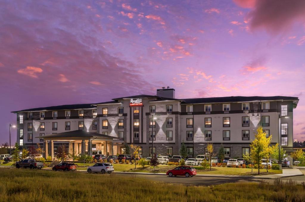Calgary Hotel | Executive Residency by Best Western Calgary City View North
