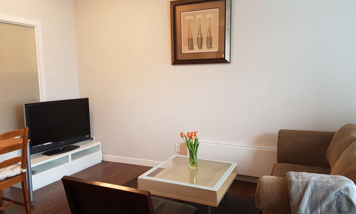 Lower Lonsdale Apartment | Executive Studio Lower Lonsdale