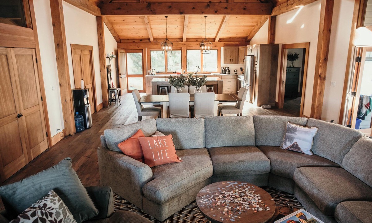 Northern Ontario Cabin | Explore Adventure Island