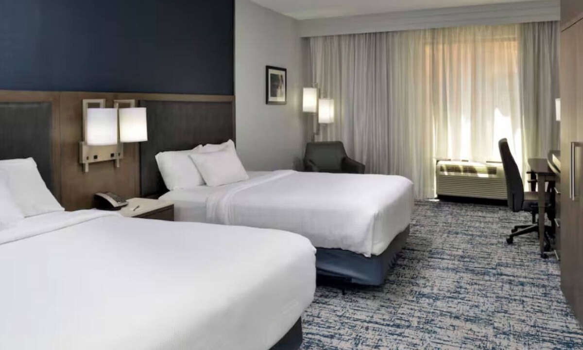 Downtown Wilmington Hotel | Explore Wilmington - Modern Stay Near Riverfront Paths and Historic Landmarks