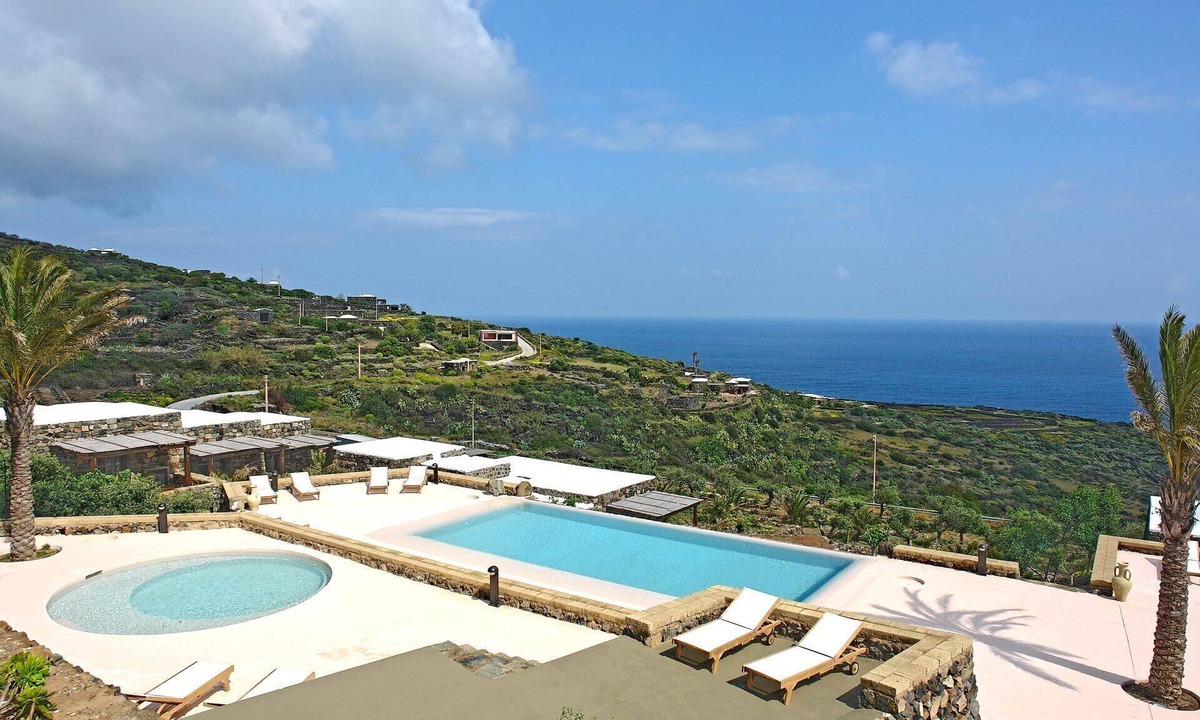 Pantelleria Resort | Family Friendly Pet friendly Located in one of the iconic spot of Pantelleria