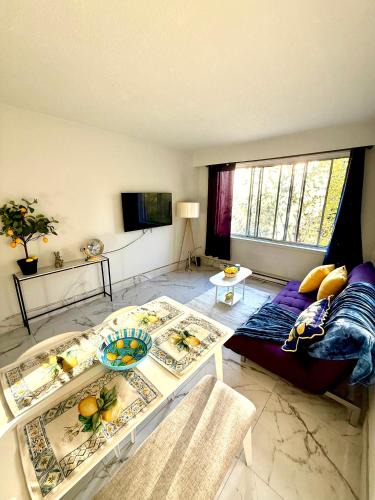 Shaughnessy Village Apartment | Feel like Positano 1 Bedroom apartment near Bell Center in heart Montreal downtown