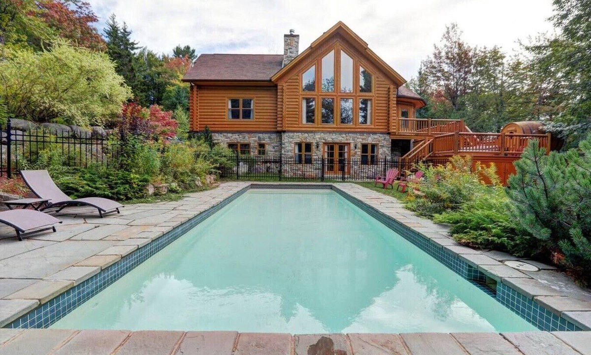 Fiddler Lake Resort House | Fiddler Lake Resort - Deer 80