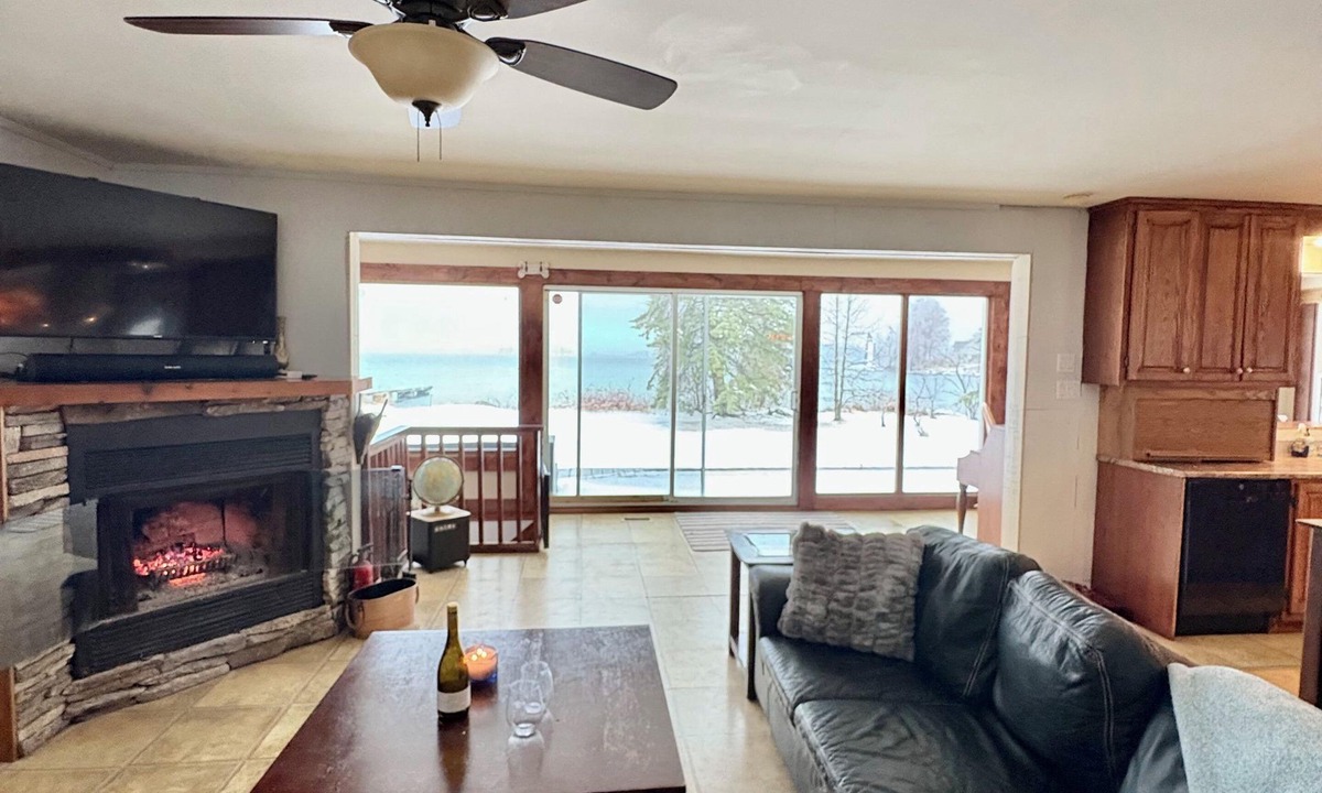 Martintown Cottage | Fish ON! Charming cottage on the n St. Lawrence River with 60' dock