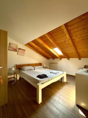 Piana degli Albanesi House | Flyhouse Sicilia PARCHEGGIO AUTO BICI GRATUITO