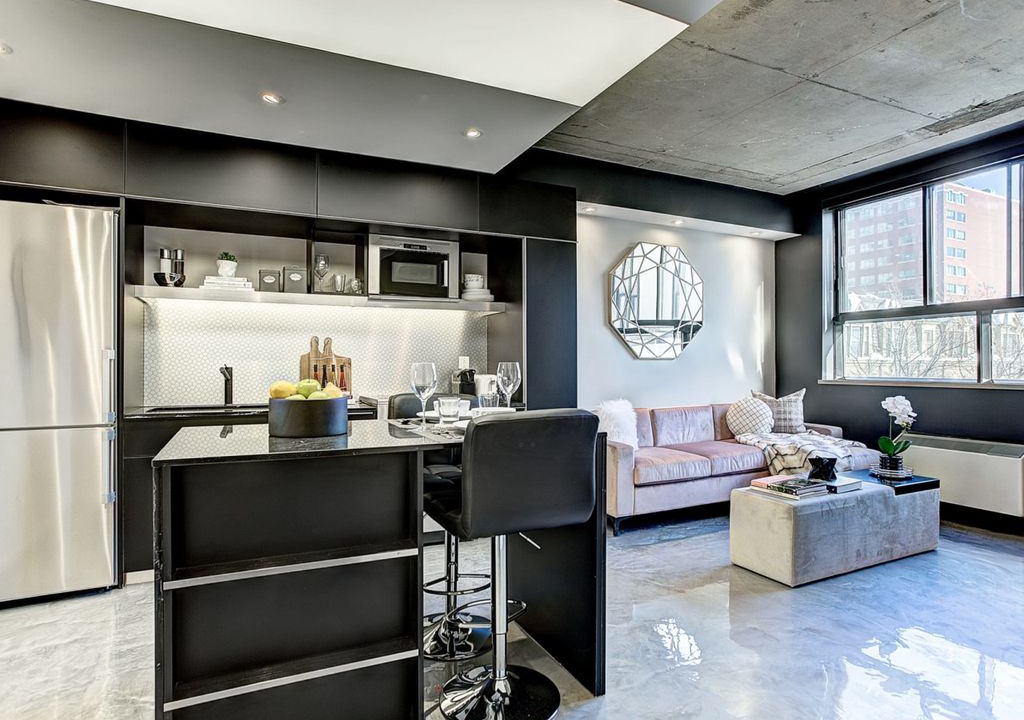 Shaughnessy Village Apartment | Furnished apartment Ville Marie district close to the metro